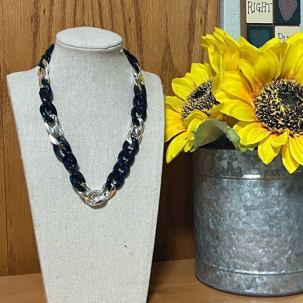 Brand New Elegant Silver & Navy Blue Chain Necklace #DILL1